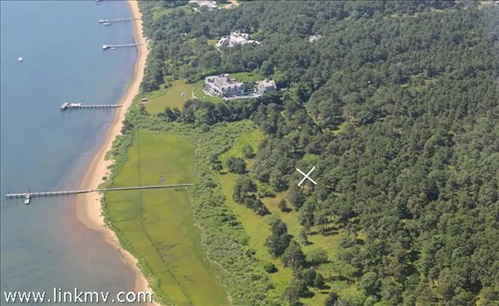 26 Bayside South Edgartown MA 02539