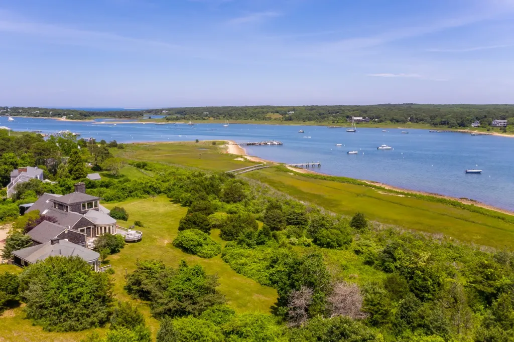 12 Milikin Way Edgartown MA 02539