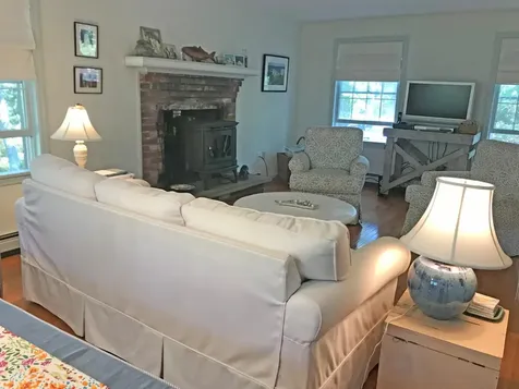 100 Mitchell Road Vineyard Haven MA 02568