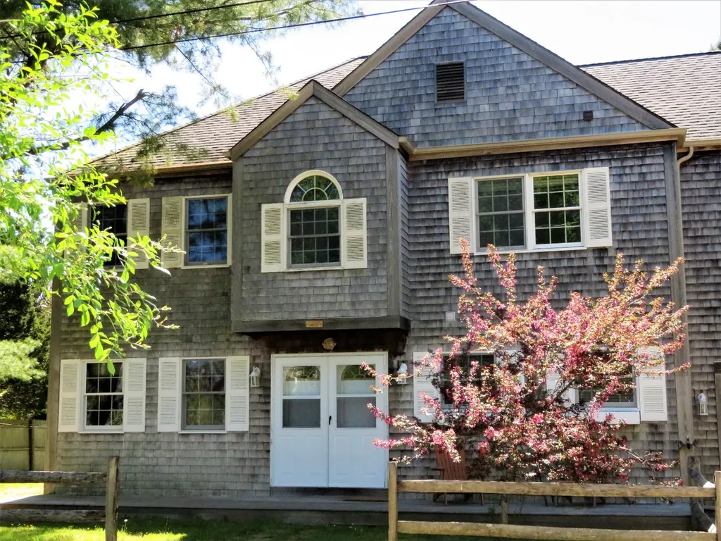 30 Firehouse Lane Oak Bluffs MA 02557