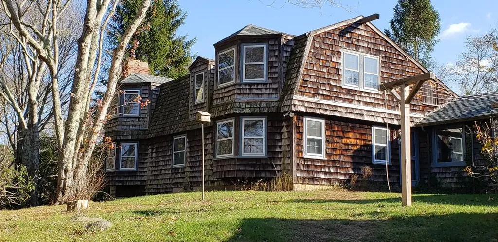 19 Lamberts Cove Road West Tisbury MA 02557