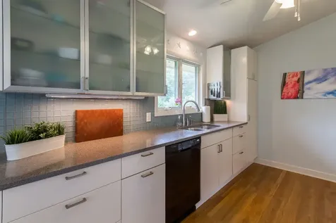 31 Vickers Street Edgartown MA 02539