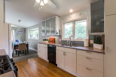 31 Vickers Street Edgartown MA 02539