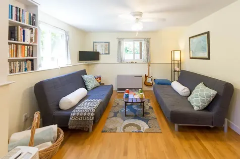 31 Vickers Street Edgartown MA 02539