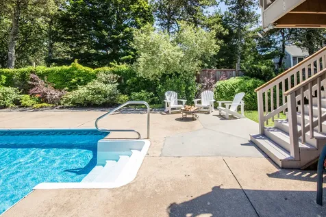 31 Vickers Street Edgartown MA 02539