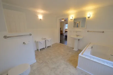 106 Colonial Drive Vineyard Haven MA 02568