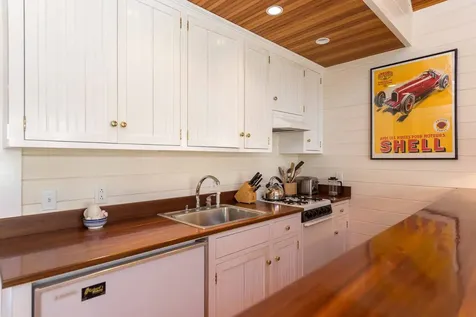36 Morse Street Edgartown MA 02539