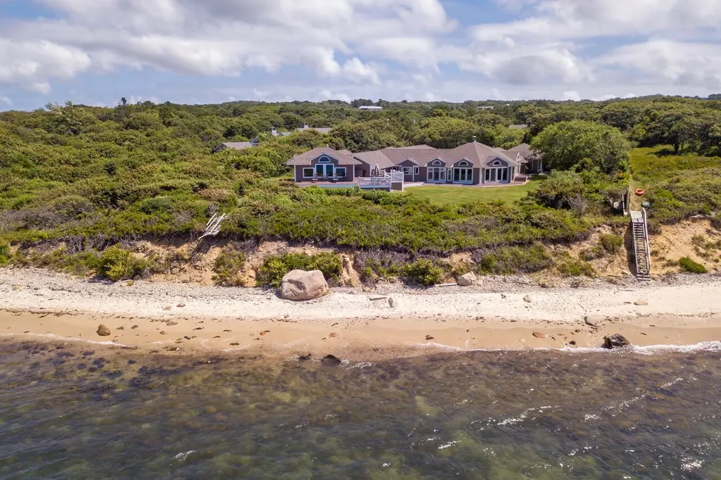41 Naushon Road West Tisbury MA 02757