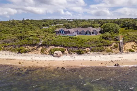 41 Naushon Road West Tisbury MA 02757