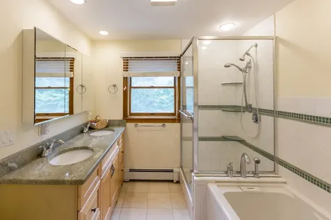 156 West Spring Street Vineyard Haven MA 02568