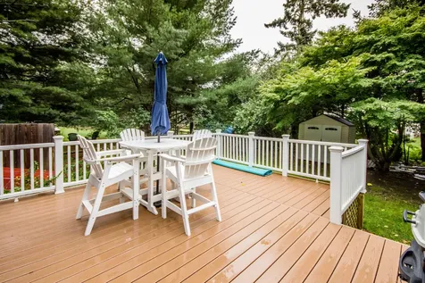 156 West Spring Street Vineyard Haven MA 02568