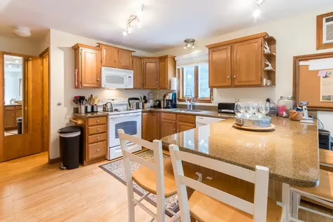 156 West Spring Street Vineyard Haven MA 02568