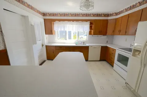 11 Winthrop Avenue Oak Bluffs MA 02557