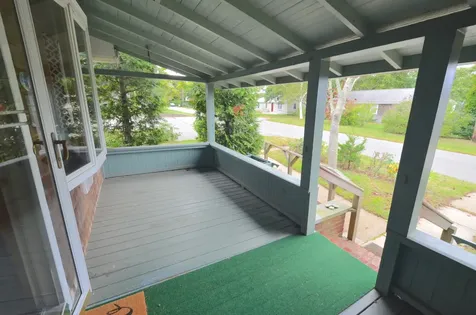 11 Winthrop Avenue Oak Bluffs MA 02557