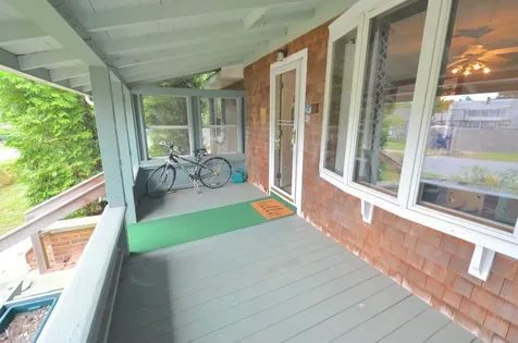 11 Winthrop Avenue Oak Bluffs MA 02557