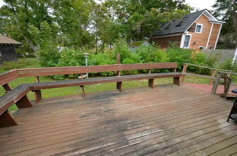 11 Winthrop Avenue Oak Bluffs MA 02557