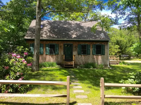 201 Greenwood Avenue Vineyard Haven MA 02568