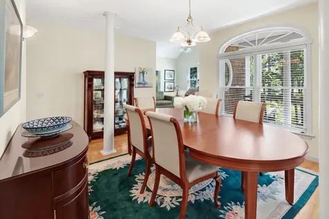 15 North Meadow Lane Oak Bluffs MA 02577
