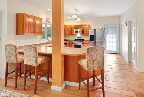 15 North Meadow Lane Oak Bluffs MA 02577