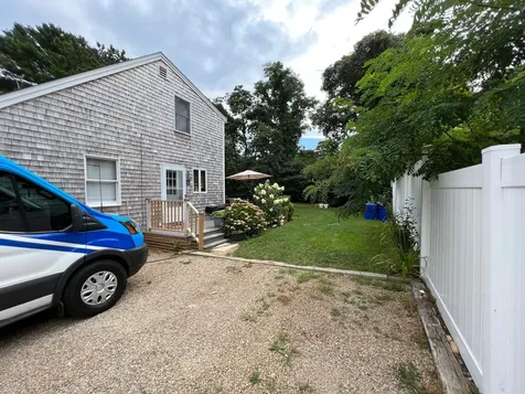 10 Lagoon Road Oak Bluffs MA 02557