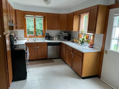 10 Lagoon Road Oak Bluffs MA 02557