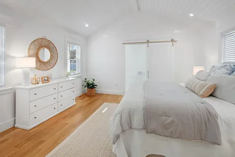 14 Mill Hill Road Edgartown MA 02539
