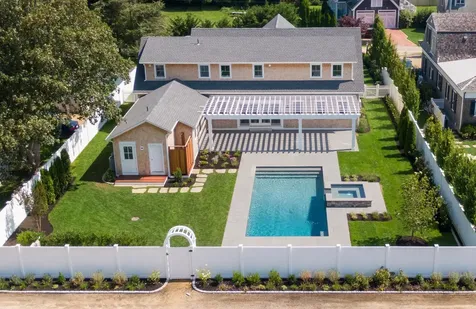 14 Mill Hill Road Edgartown MA 02539