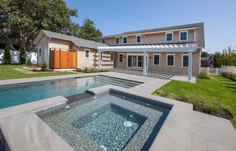 14 Mill Hill Road Edgartown MA 02539
