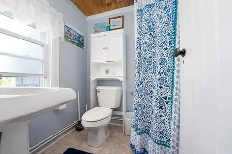 2 Creek Hill Chilmark MA 02535