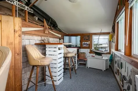 2 Creek Hill Chilmark MA 02535