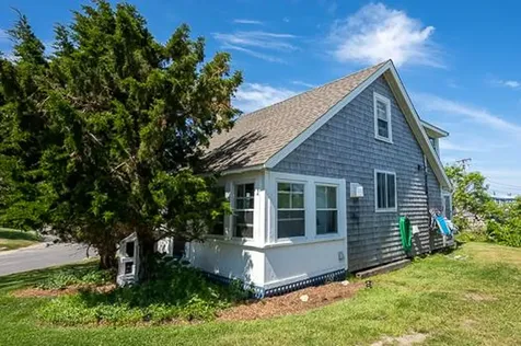 2 Creek Hill Chilmark MA 02535