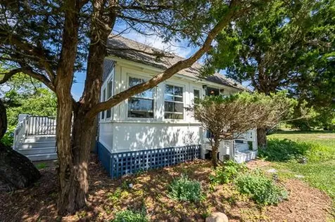 2 Creek Hill Chilmark MA 02535