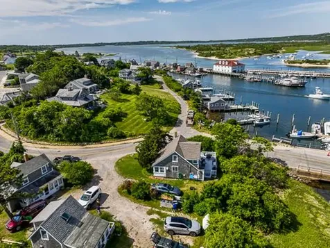 2 Creek Hill Chilmark MA 02535