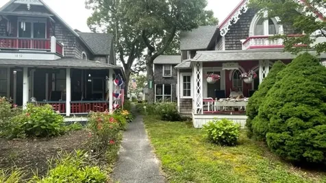 2 Lincoln Avenue Oak Bluffs MA 02557