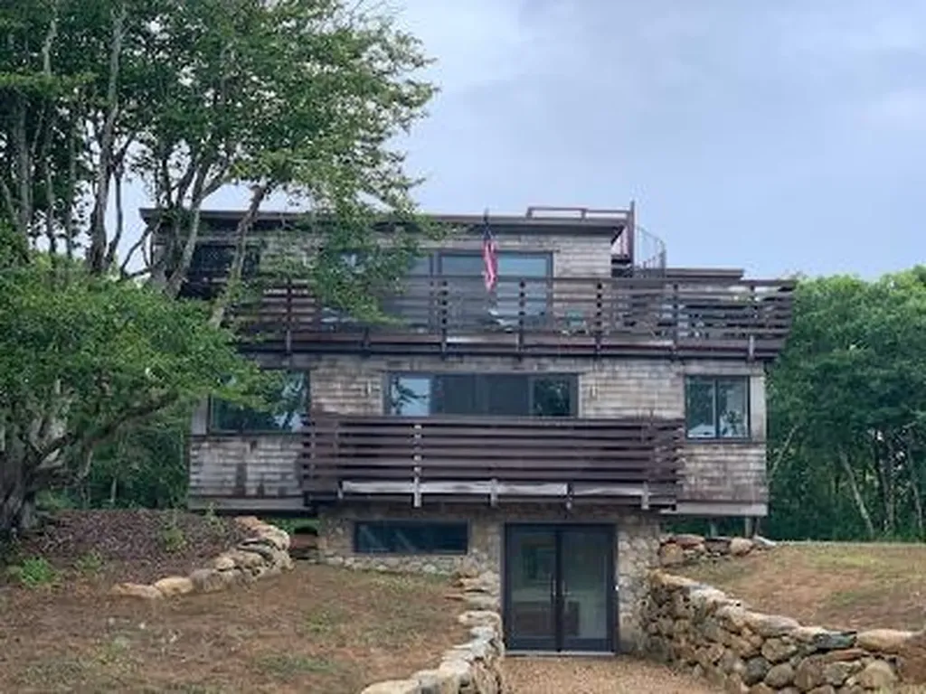 7 Sea Mist Lane Aquinnah MA 02535