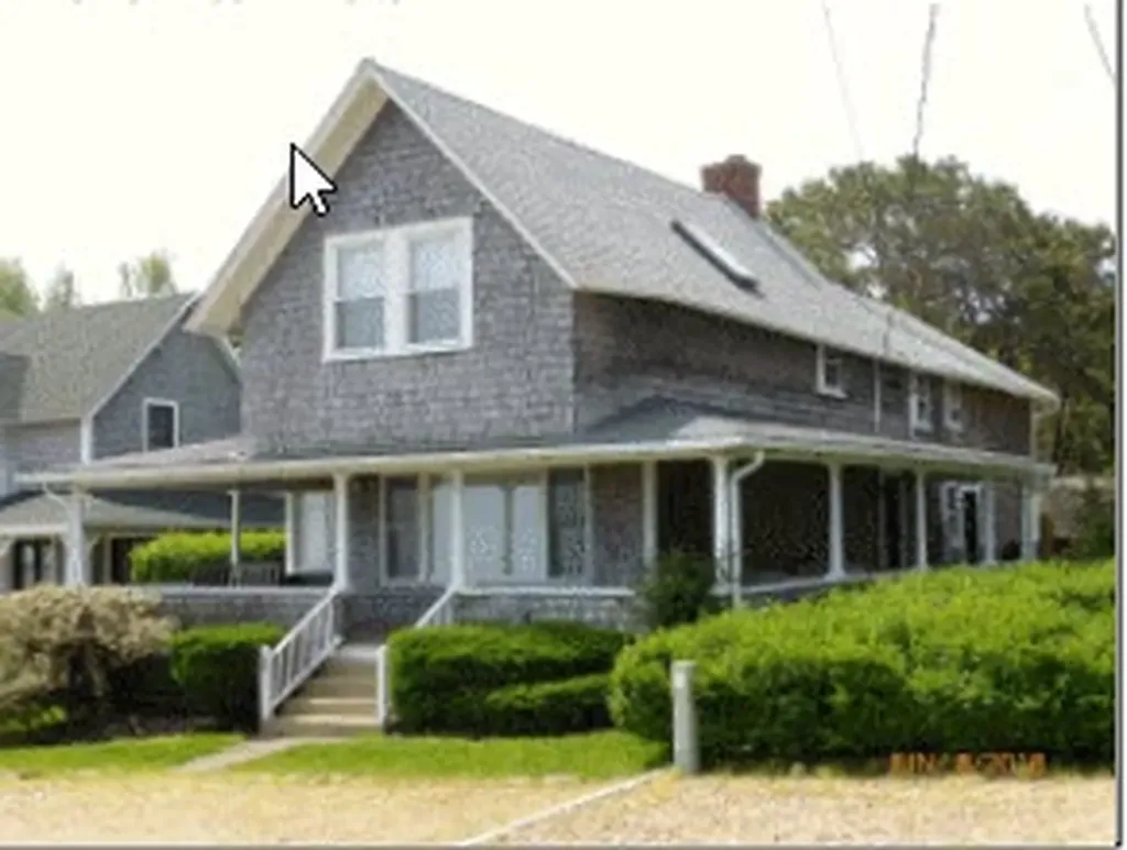 28 Greenleaf Avenue Oak Bluffs MA 02557