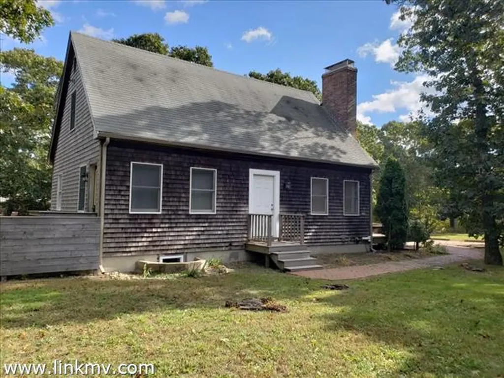 500 Edgartown Road Vineyard Haven MA 02568