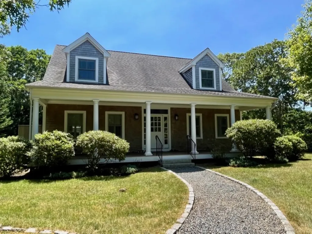 225 Great Plains Road West Tisbury MA 02575