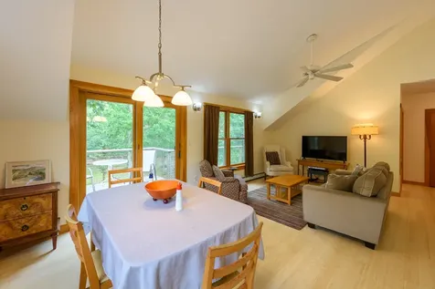 566 Scrubby Neck Road West Tisbury MA 02575