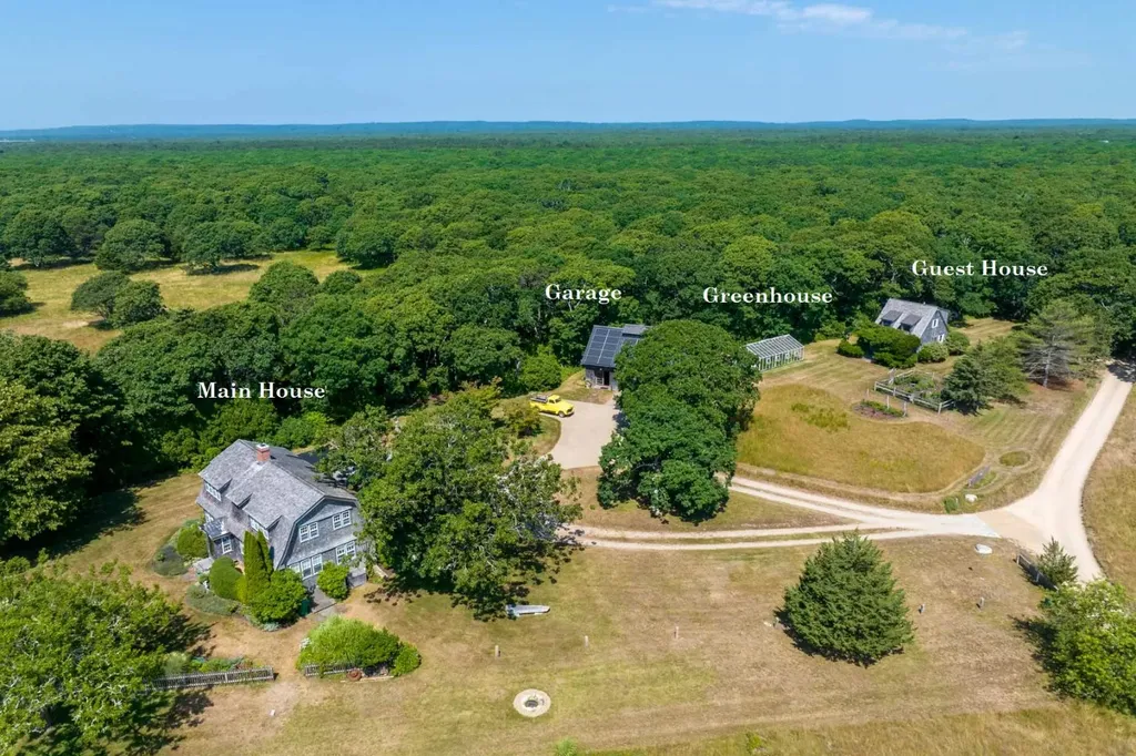 39 Sarita Walker Road West Tisbury MA 02575