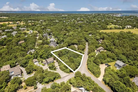 68 Schoolhouse Road Edgartown MA 02539