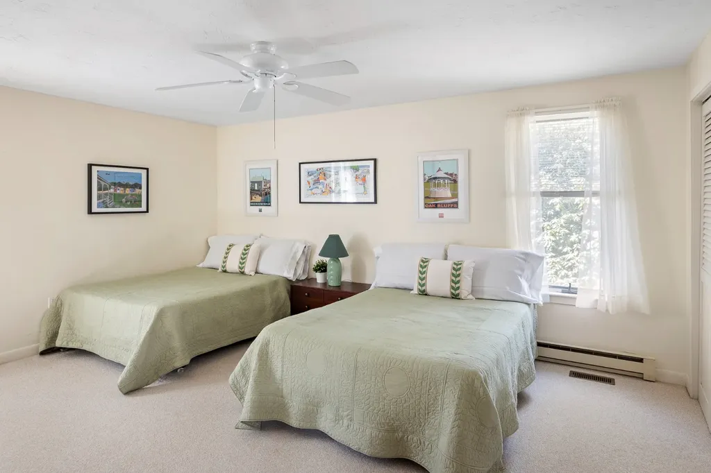 16 Majors Cove Lane Edgartown MA 02539