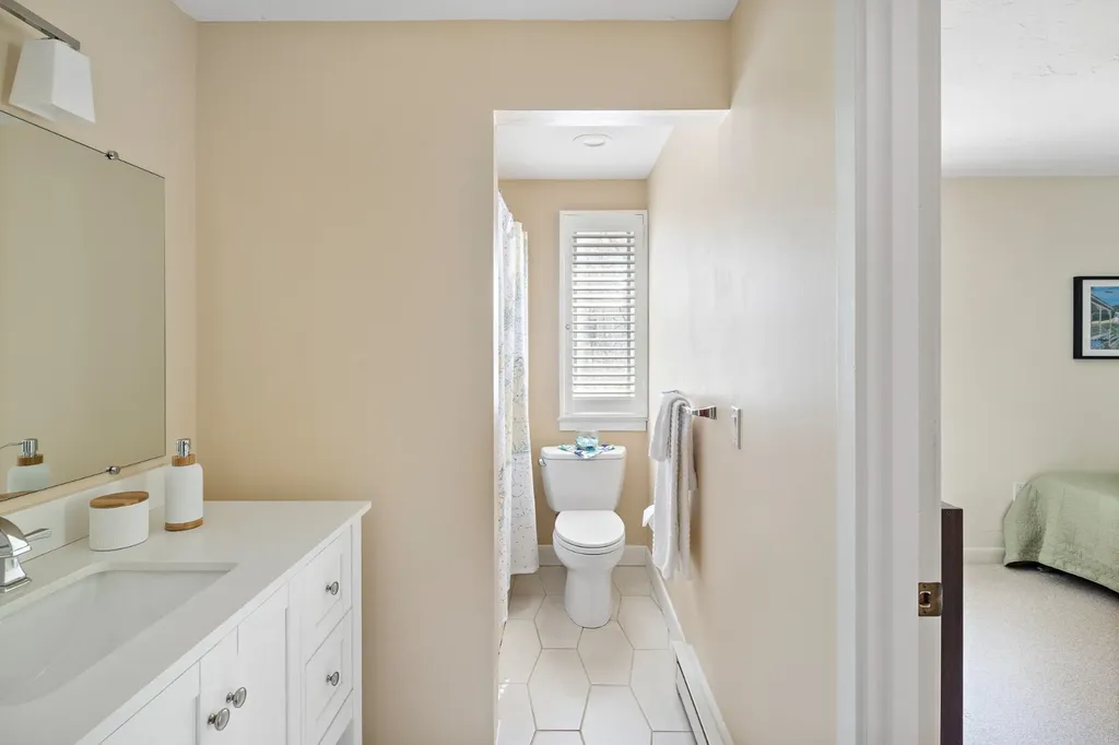 16 Majors Cove Lane Edgartown MA 02539