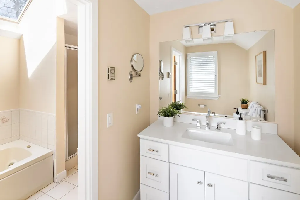 16 Majors Cove Lane Edgartown MA 02539