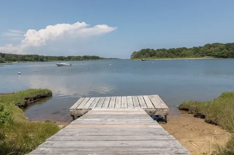 16 Majors Cove Lane Edgartown MA 02539