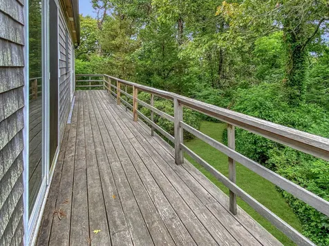 97 Shawanue Avenue Oak Bluffs MA 02557