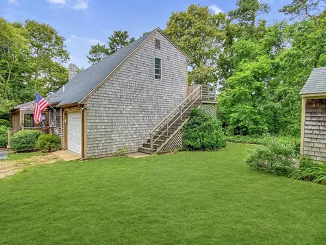 97 Shawanue Avenue Oak Bluffs MA 02557