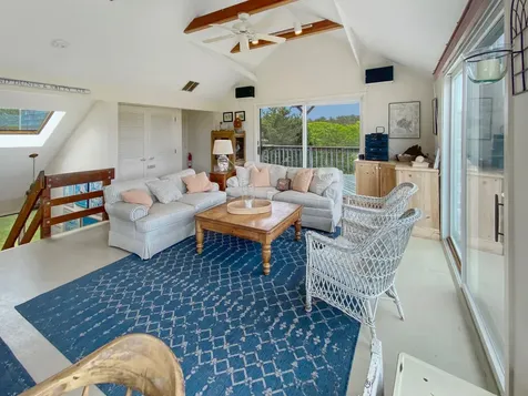 81 Washque Avenue Edgartown MA 02539