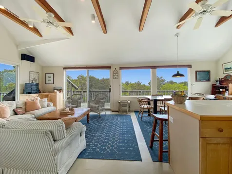 81 Washque Avenue Edgartown MA 02539