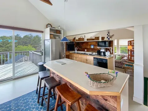 81 Washque Avenue Edgartown MA 02539